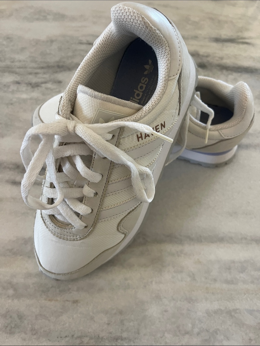adidas Haven Sneakers in White